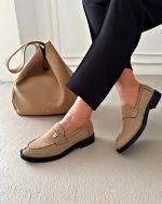 استایل‌شناسی کفش کالج زنانه